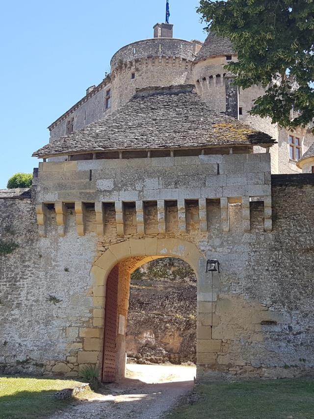 1er châtelet du XVIème, entrée du Château de Fénelon