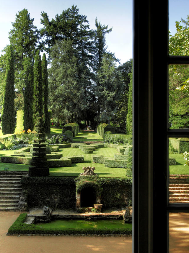 Le Parterre à La Française Manoir Eyrignac