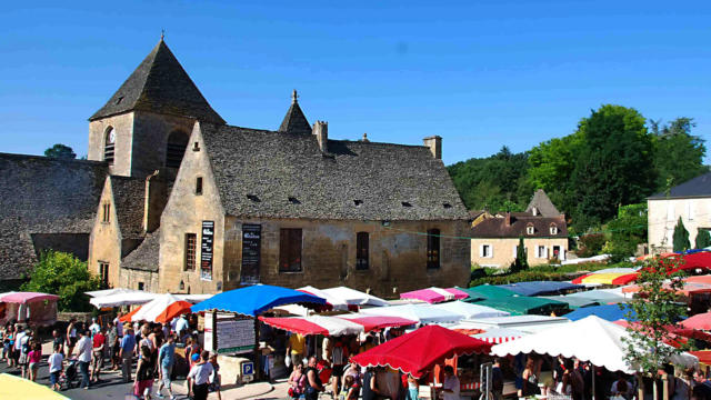 Marché Traditonnel de Saint-Geniès