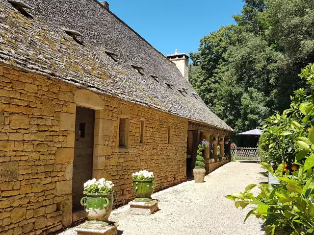 Facade Arriere Chateau Lacypierre