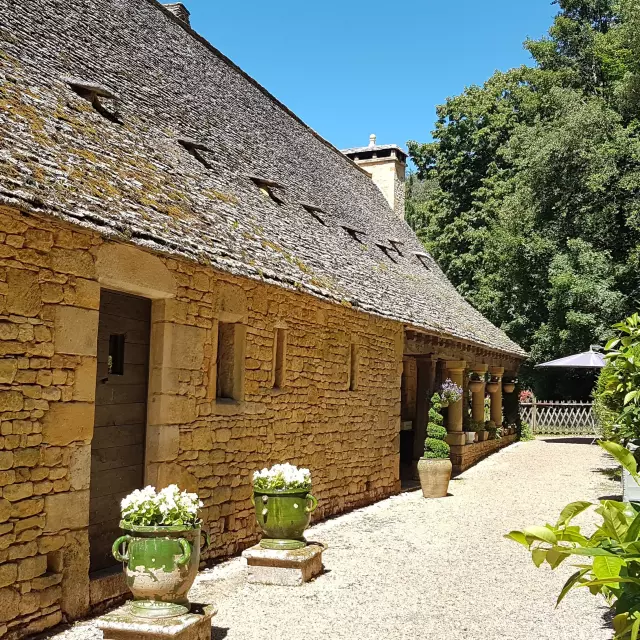 Facade Arriere Chateau Lacypierre