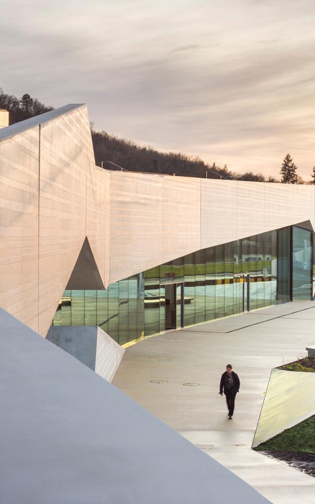 Façade extérieur Lascaux 4