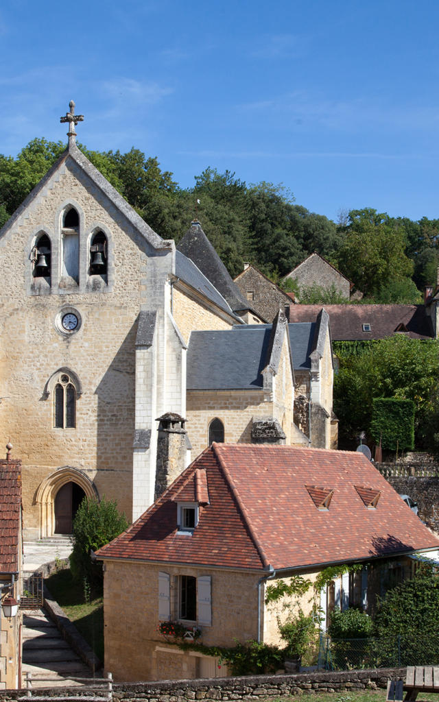 L'église de Carlux vue du château