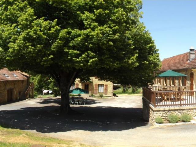 La Ferme Auberge Des Genestes