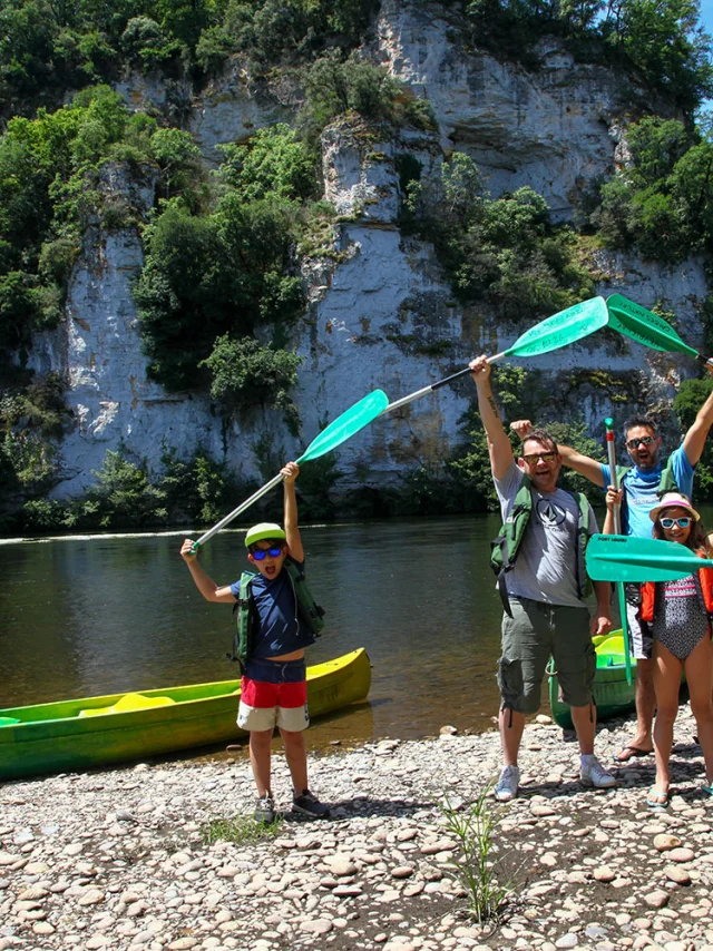 Canoé kayac en famille sur la Dordogne